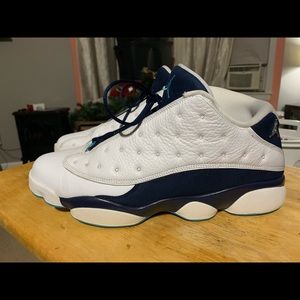 Jordan 13 retro low Hornets
